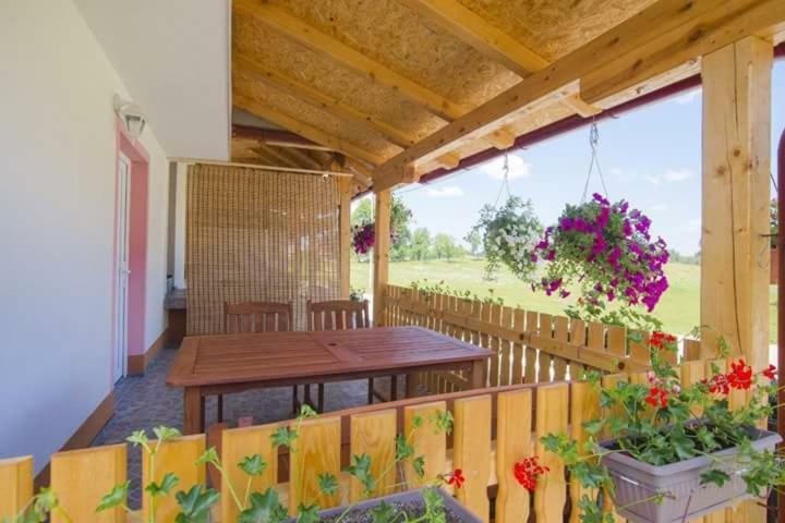 Guesthouse Ella Slunj Dış mekan fotoğraf